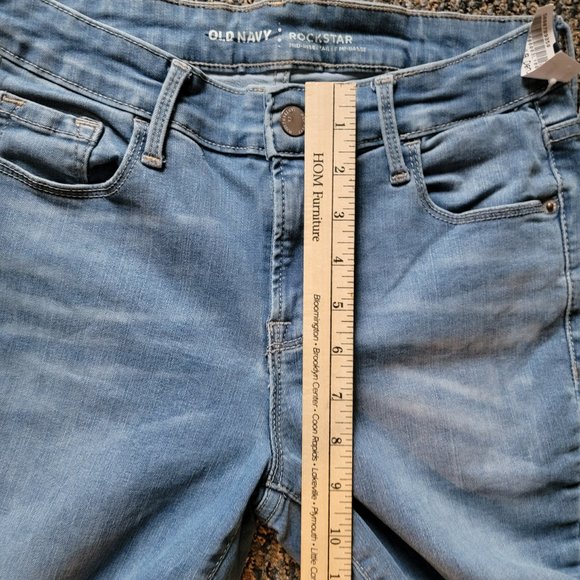 Old Navy Mid Rise Rockstar Light Wash Jeans Size 4 / Waist 27 - Picture 11 of 14